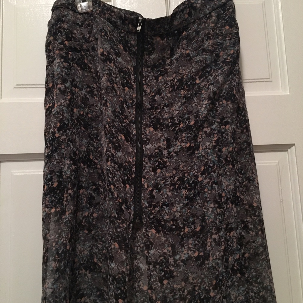 BCBGGeneration Long / Mini Floral Skirt - Sz 12