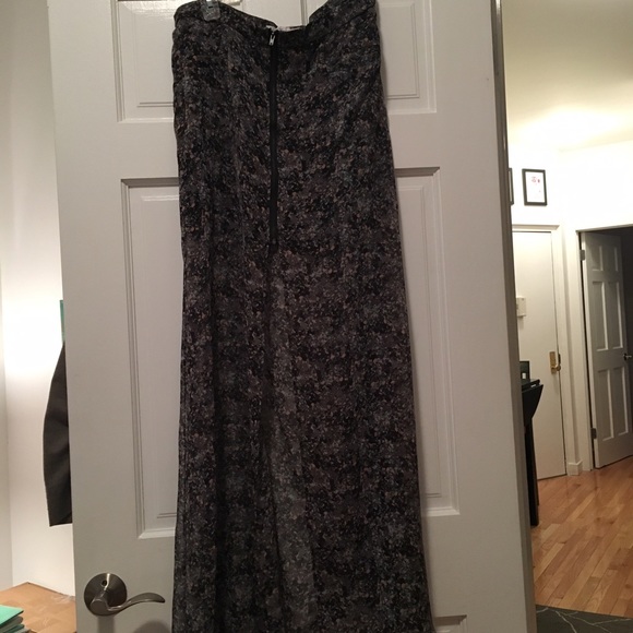 BCBGGeneration Long / Mini Floral Skirt - Sz 12 - Picture 2 of 4