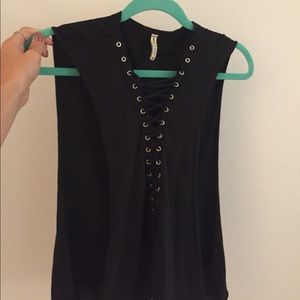 LF medium sized black tank