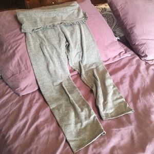 Free People Gray ruffle leggings