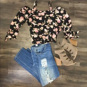 Kancan estilo boyfriend fit jeans.