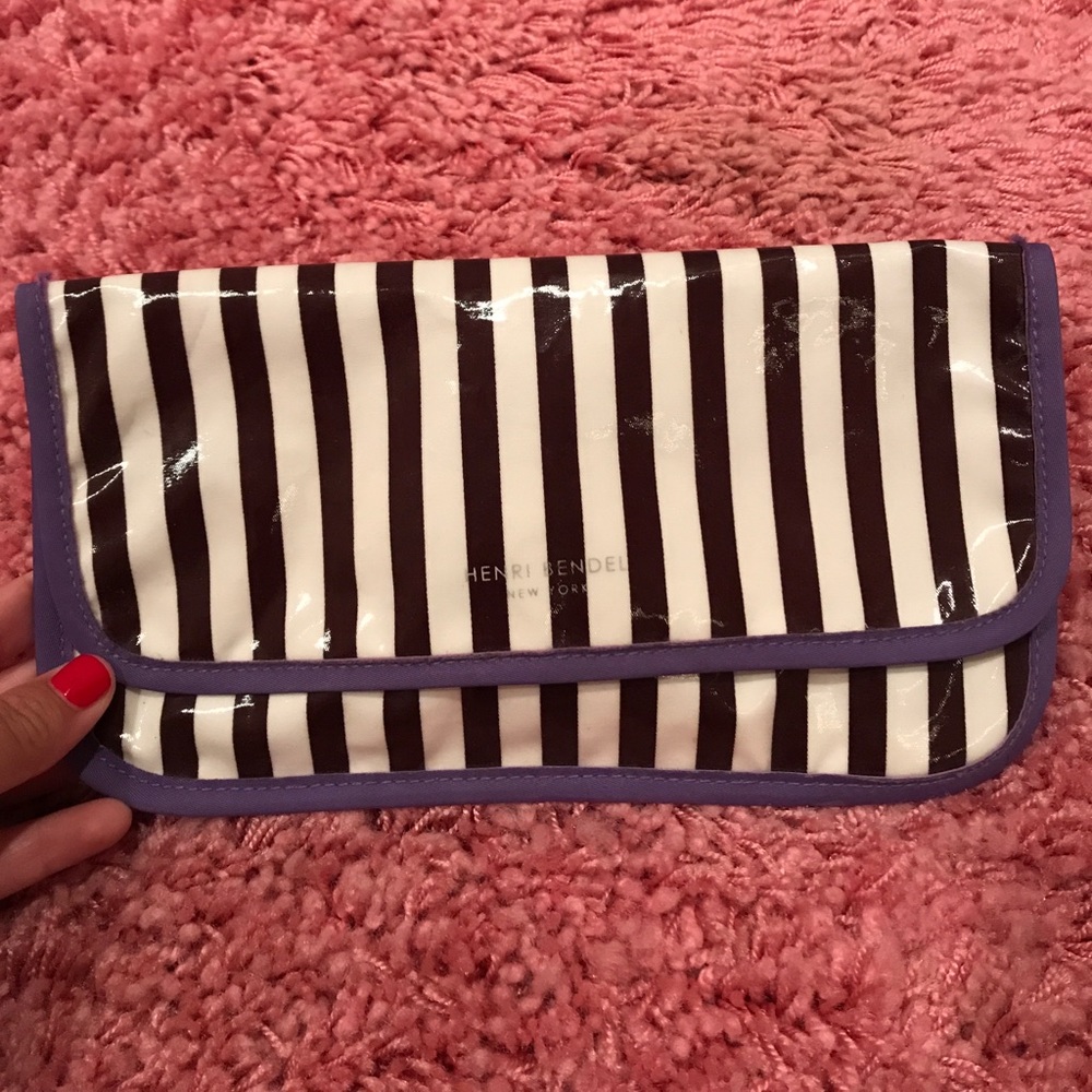 Henri Bendel makeup pouch