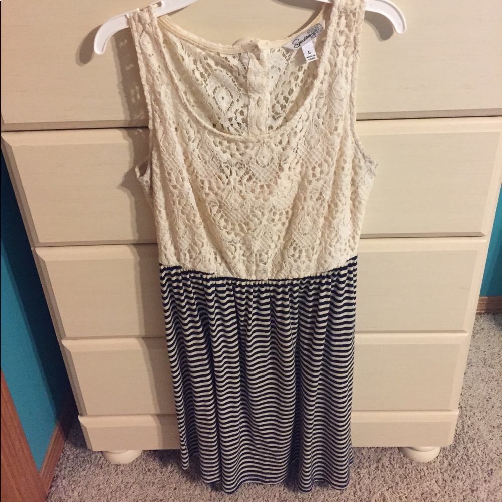 Juniors Dress