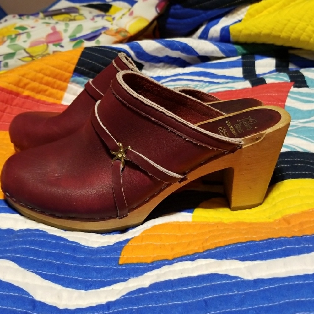 Vintage Swedish hasbeens leather clogs sz 39