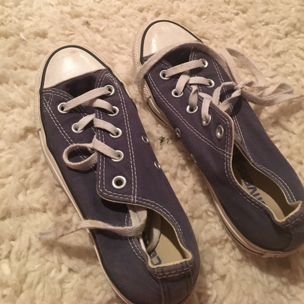 Women's low top converse