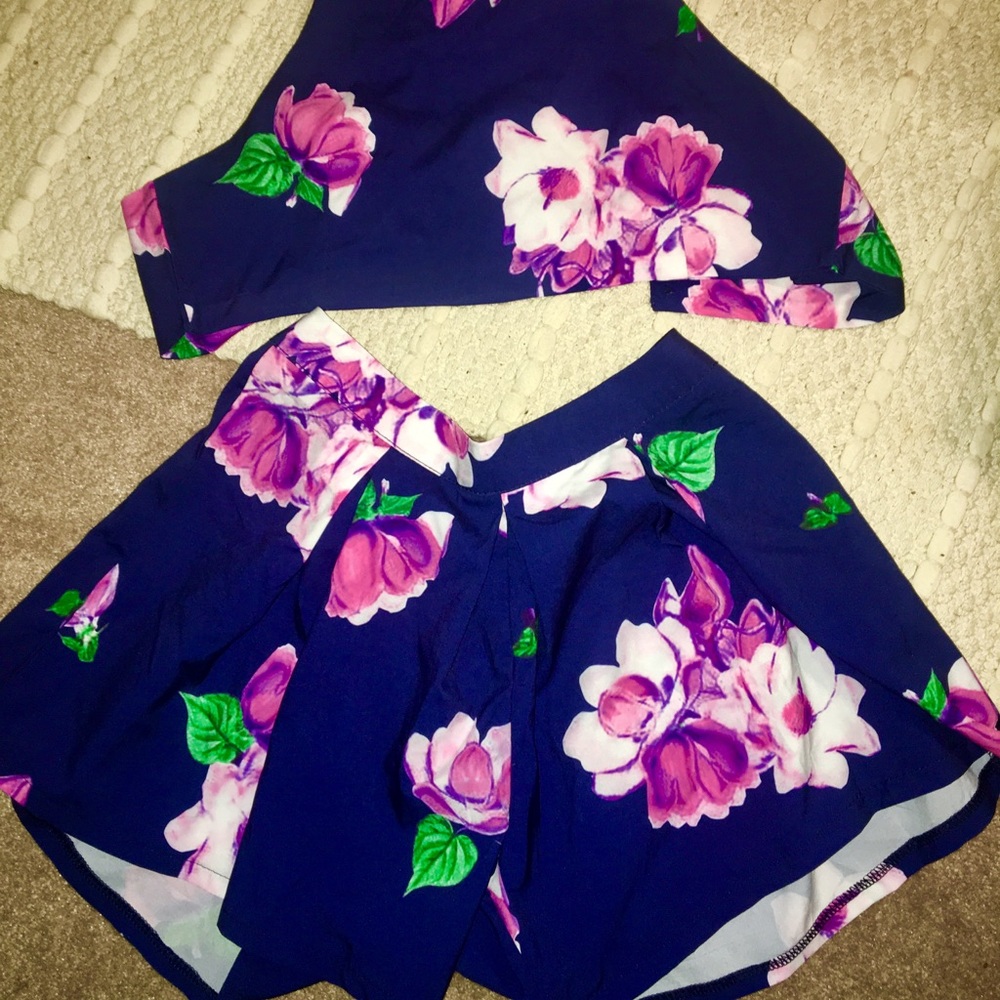 Floral top and bottom set