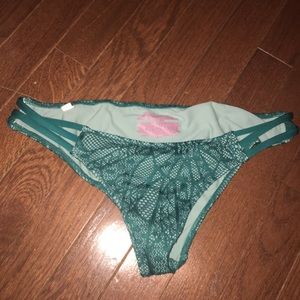 VICTORIA'S SECRET BIKINI BOTTOMS