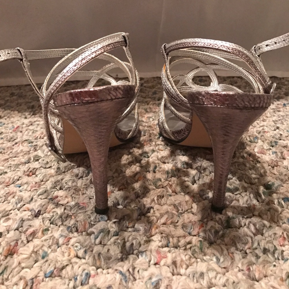 Heels - Picture 3 of 3