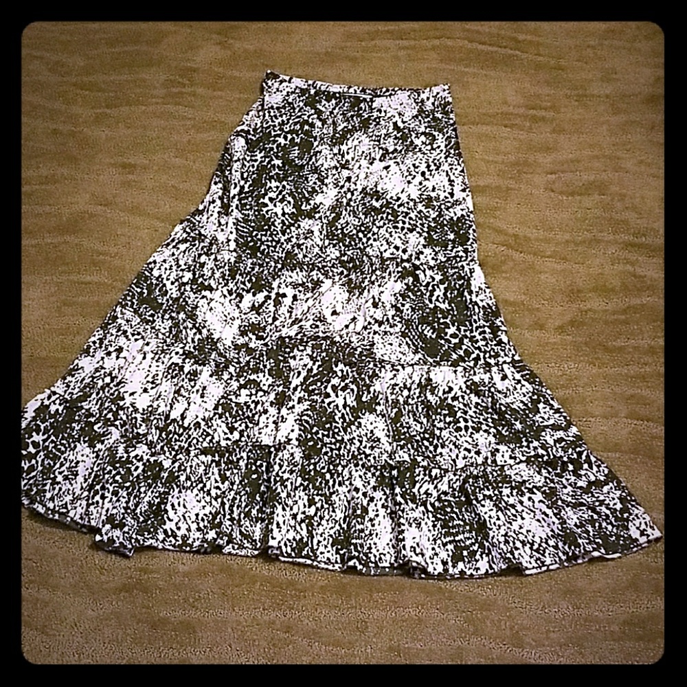 Cabi Saunter Skirt Size Small