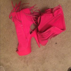 Dance shoes