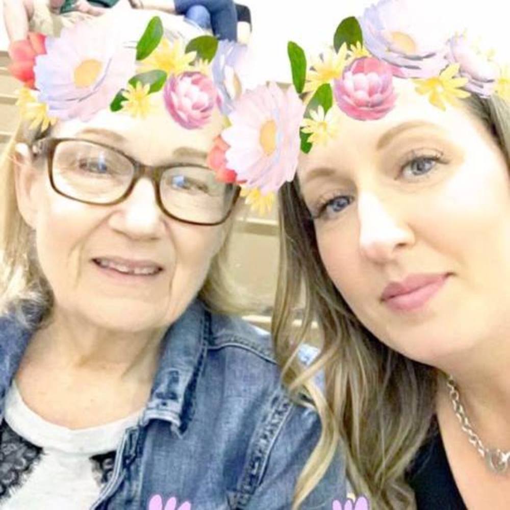 Meet your Posher, Laureli