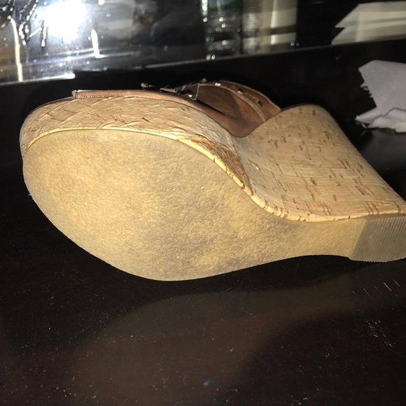 Two lips from Victoria secret - Picture 2 of 2