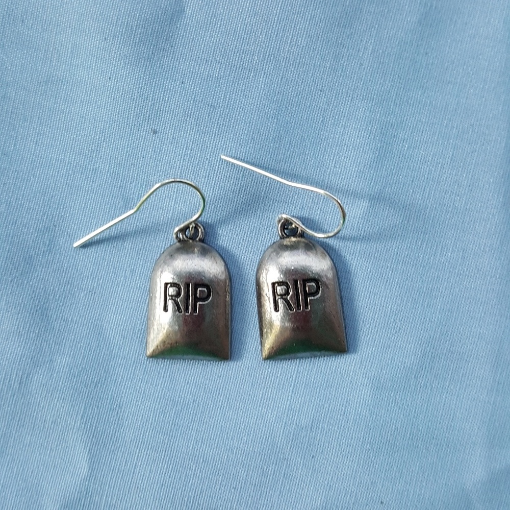 Earings