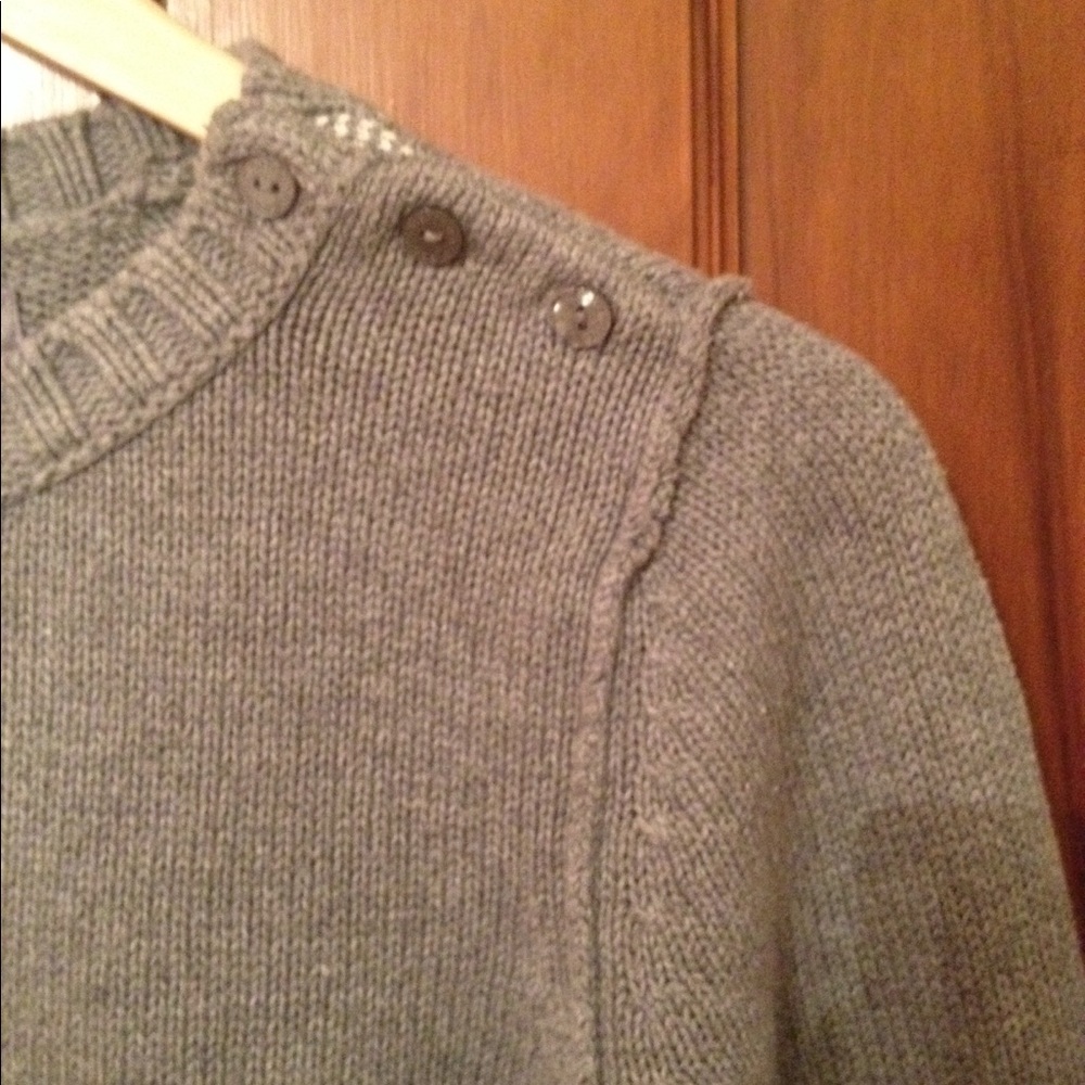American Eagle Outfitters Sweater