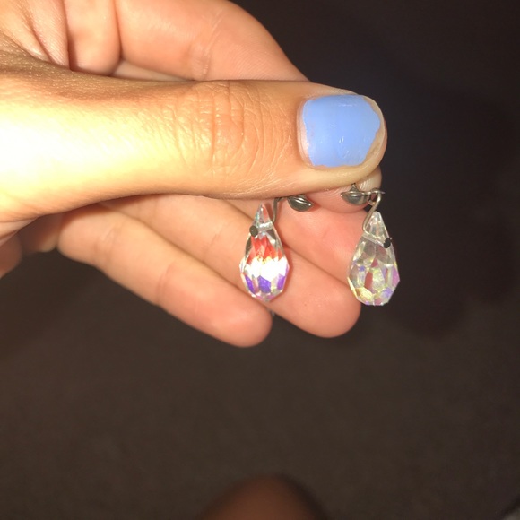 Earrings - Picture 1 of 5