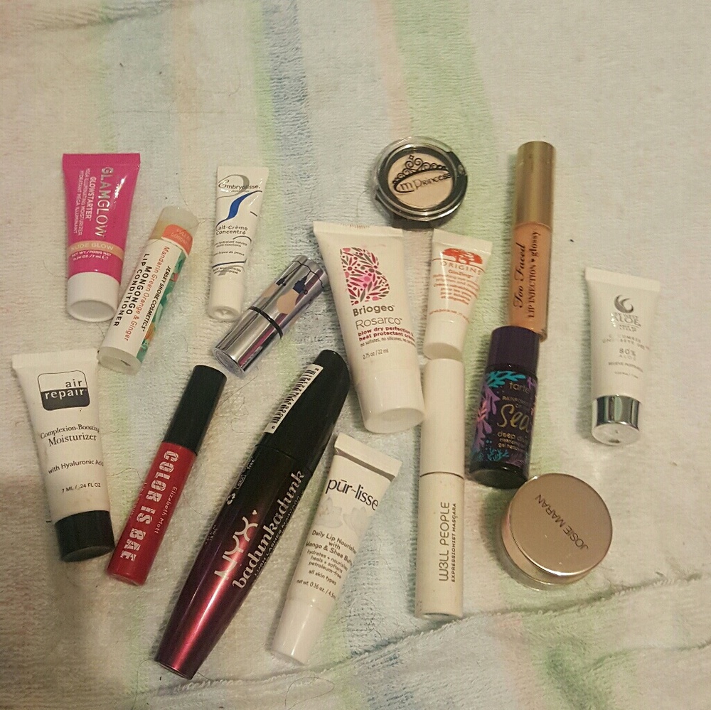 FREE GIFT with every bundle