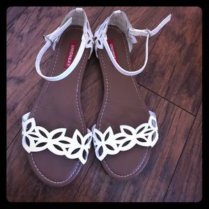 Floral cutout sandals