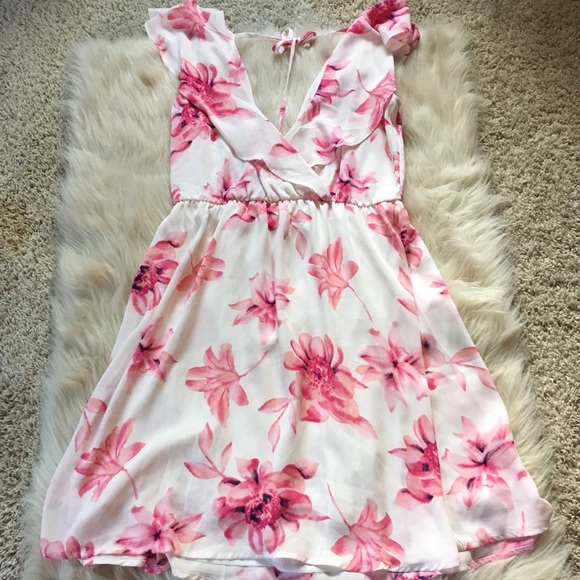 Pink and cream lush floral dress - Picture 3 of 8