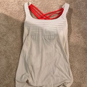 Lululemon top size 6