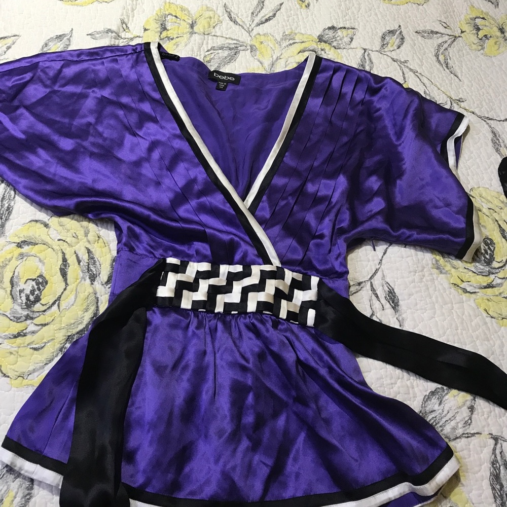 Bebe kimoto purple blouse