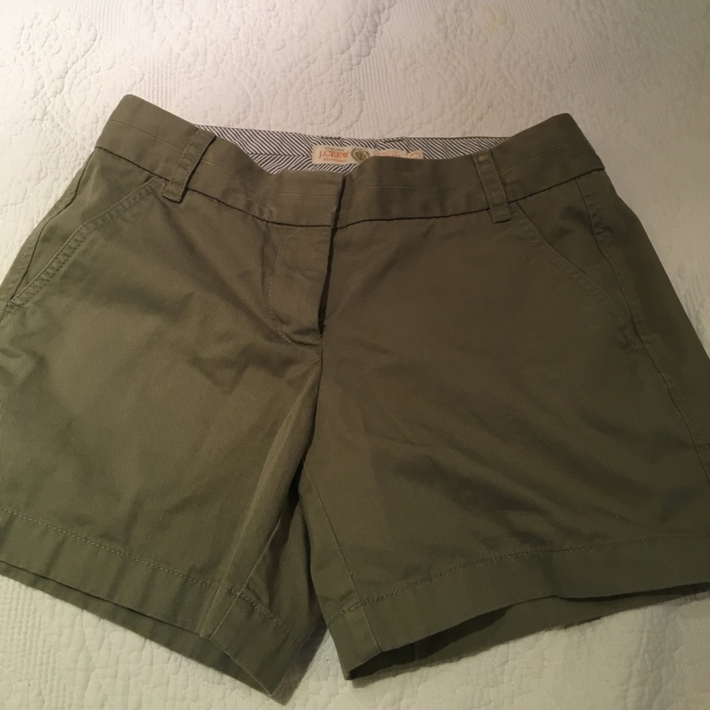 Olive jcrew broken in chino shorts
