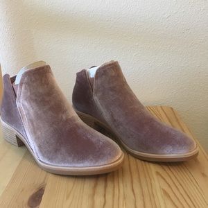 Dolce Vita Tay Booties