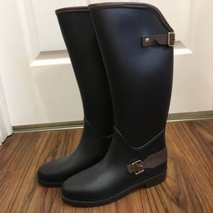 Size 9 Black Rain Boots SO CUTE!