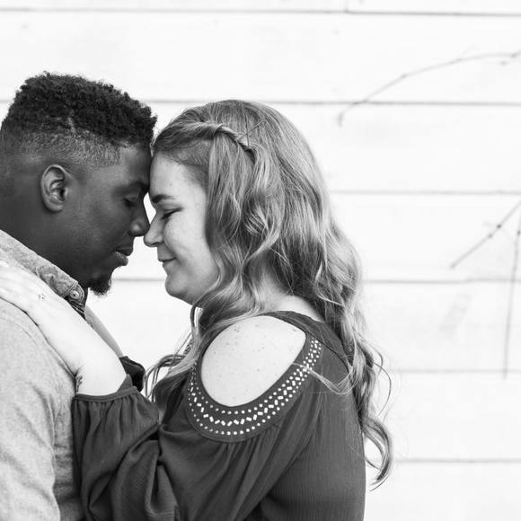 Meet your Posher, Tomi-lee - Picture 1 of 1