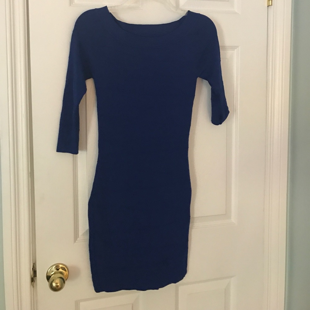 Right 3/4 sleeve royal blue dress