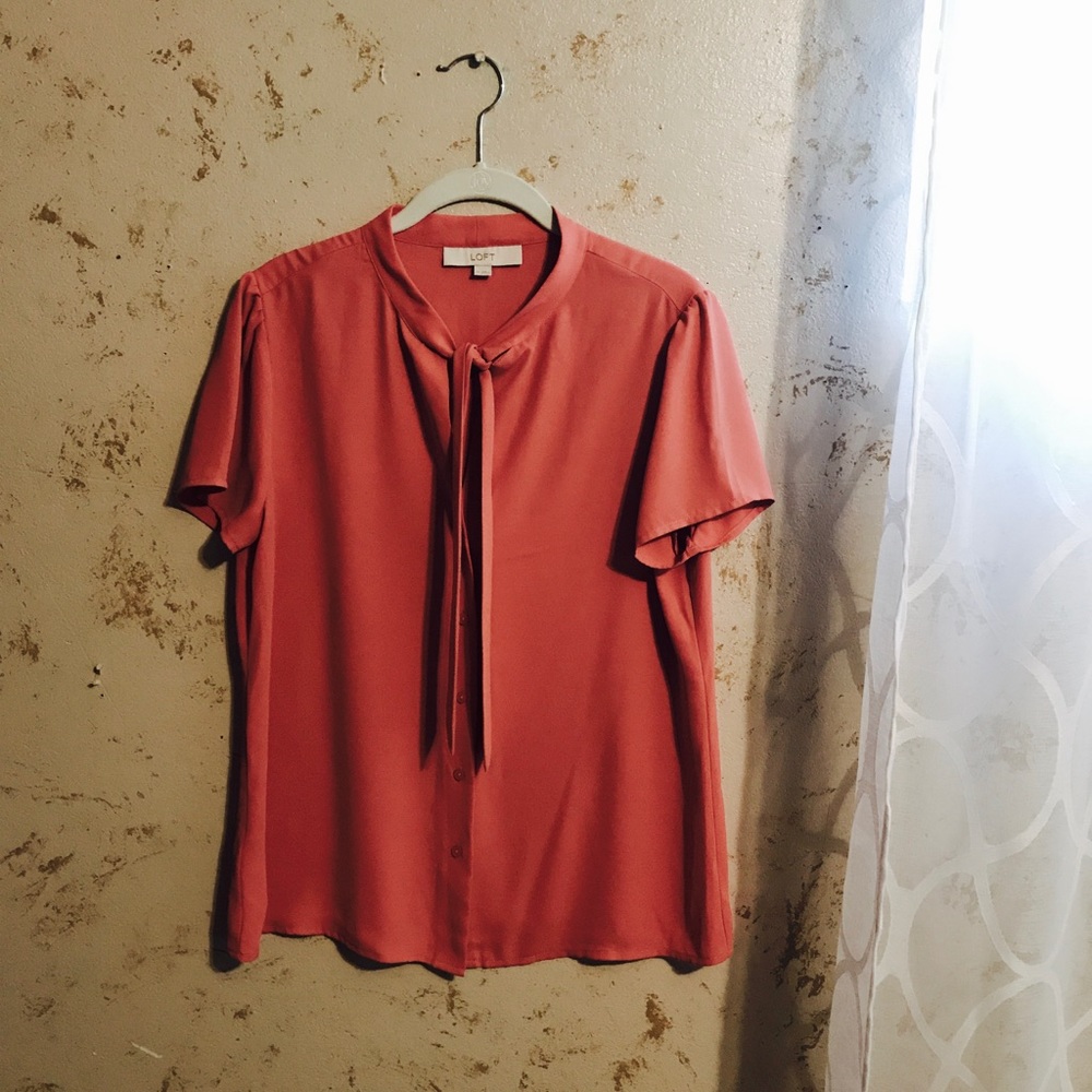 Adorable Loft blouse