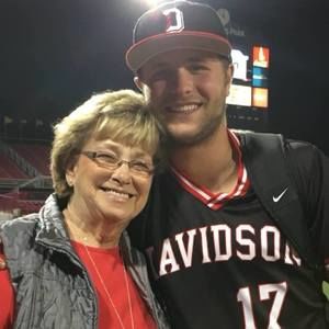 Meet your Posher, Austin