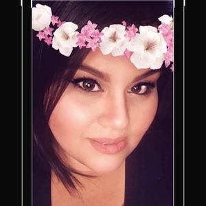 Meet your Posher, Abigail