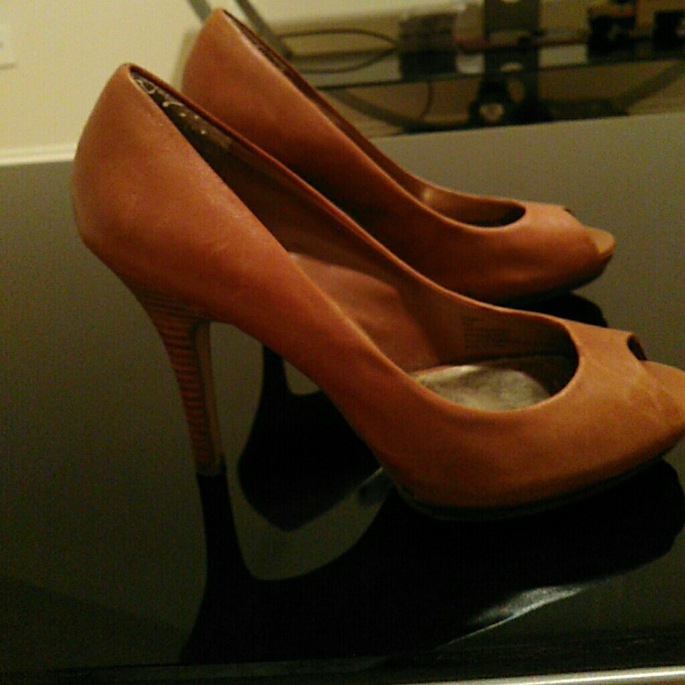 Steve Madden Tan Leather Heels