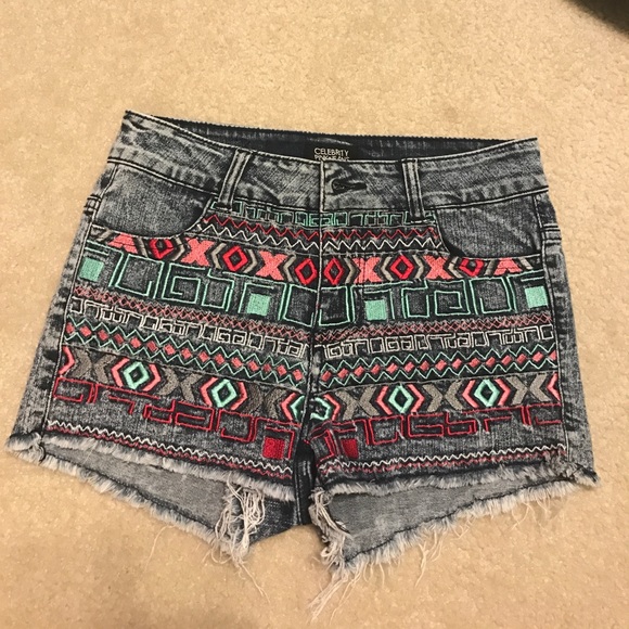 Apricot Lane high waisted jean shorts - Picture 1 of 3