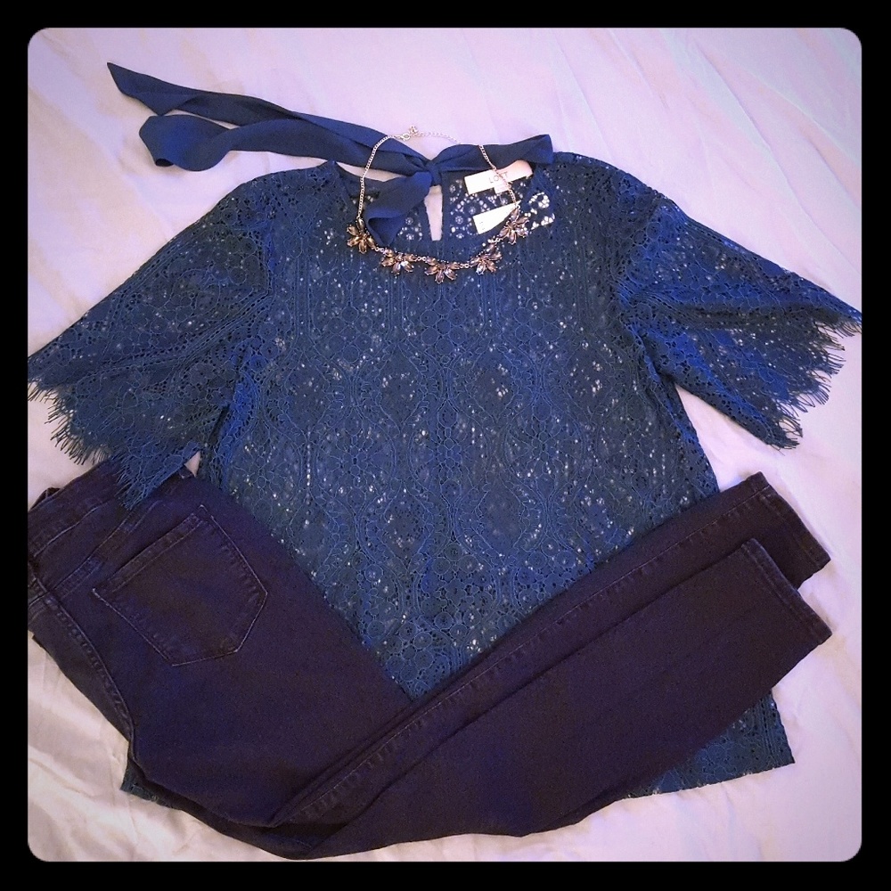 ⭐SALE⭐ LOFT Teal Lace Swing Top