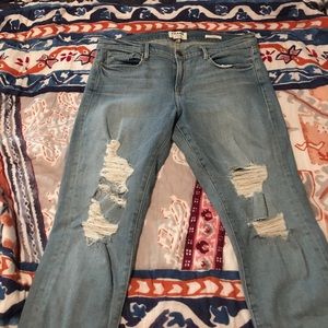 Distressed Cropped Frame Jeans