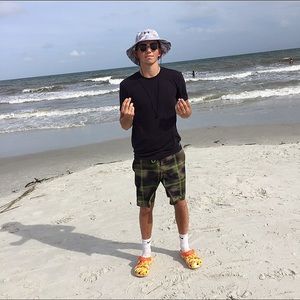 Meet your Posher, Zachary