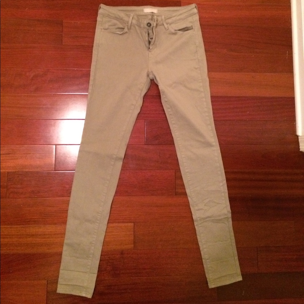 UNIQLO KHACKI JEANS