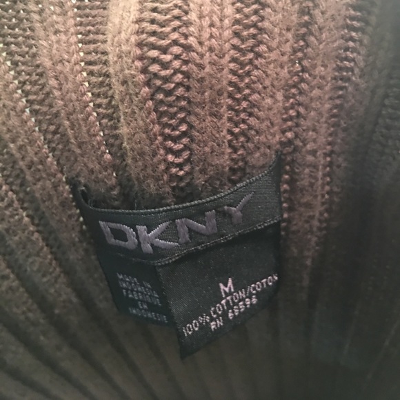 Mens Lg DKNY Olive mock turtleneck sweater. - Picture 3 of 3
