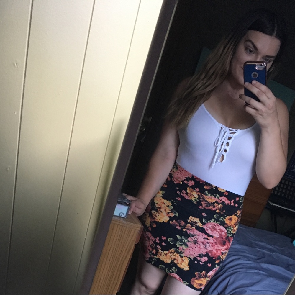 Floral mini skirt