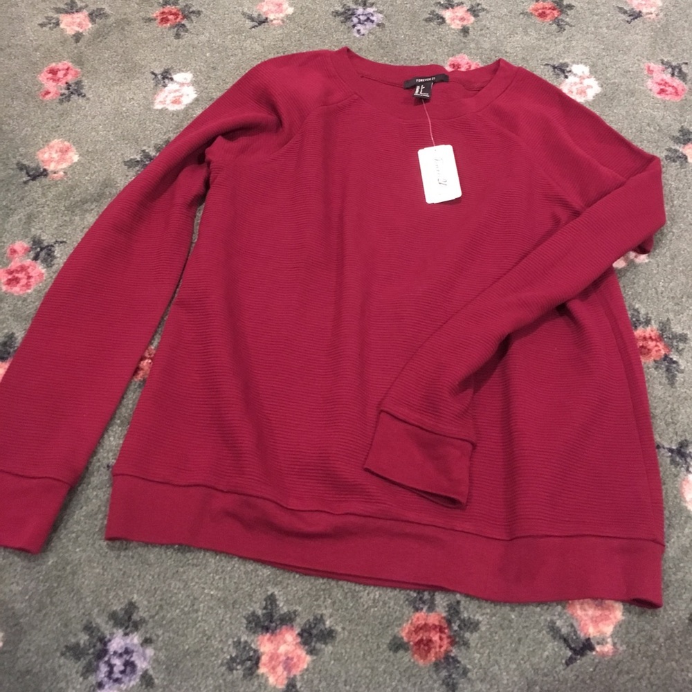 Cool maroon ribbed top