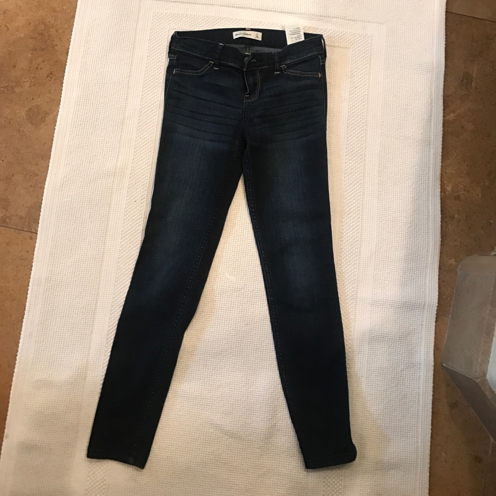 Abercrombie Kids darkwash jeans