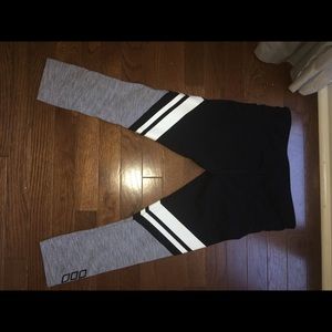 LORNA JANE LEGGINGS