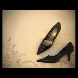 Nine West Black Pumps