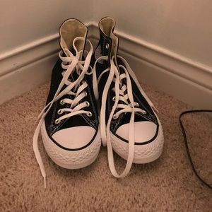 BLACK HIGHTOP CONVERSE