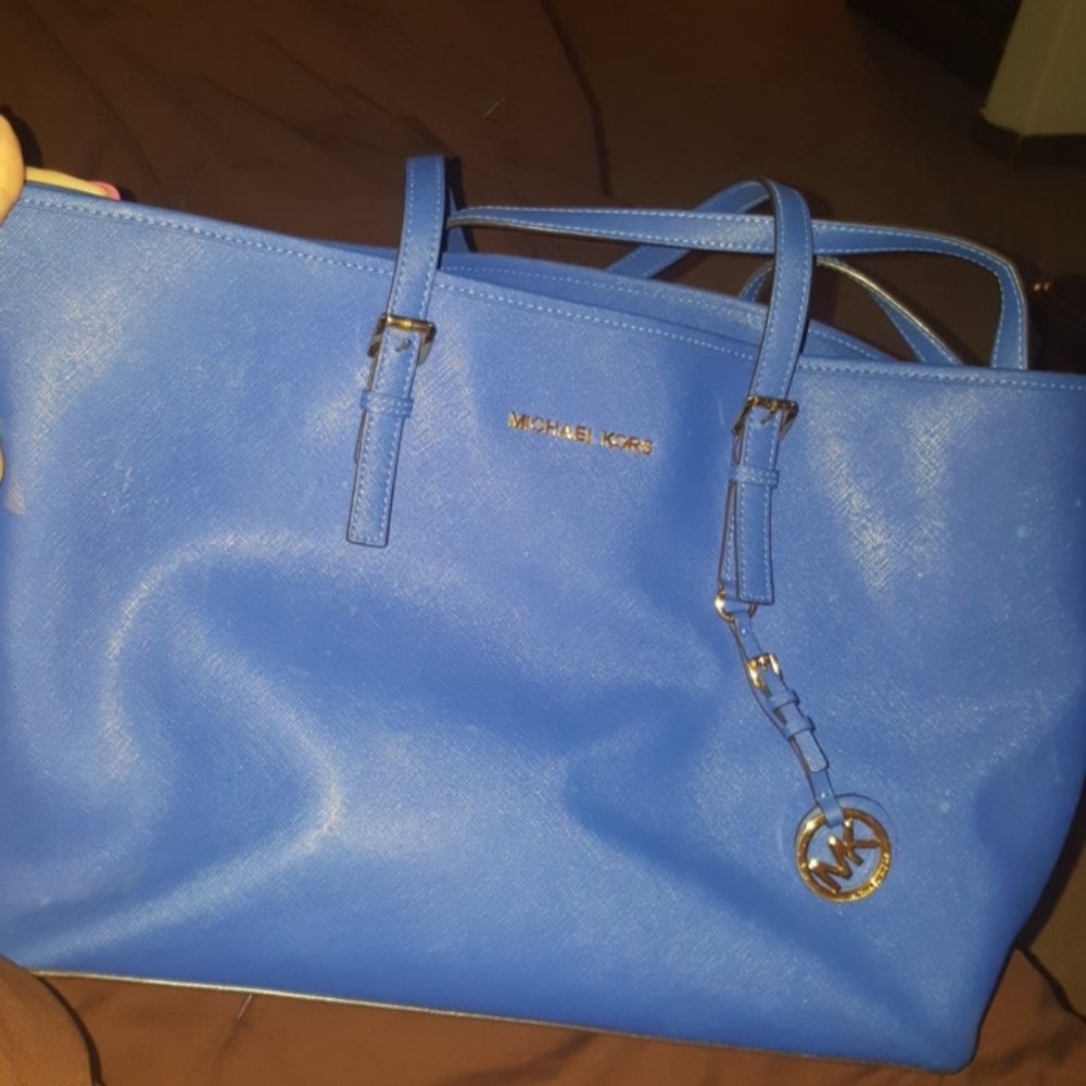 MICHAEL KORS JET SET TRAVEL SAFFIANO LEATHER TOTE