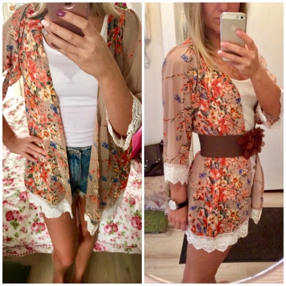 Printed Chiffon Loose Floral Kimono With Lace- Tan - Picture 3 of 8