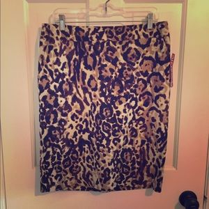 Leopard print pencil skirt
