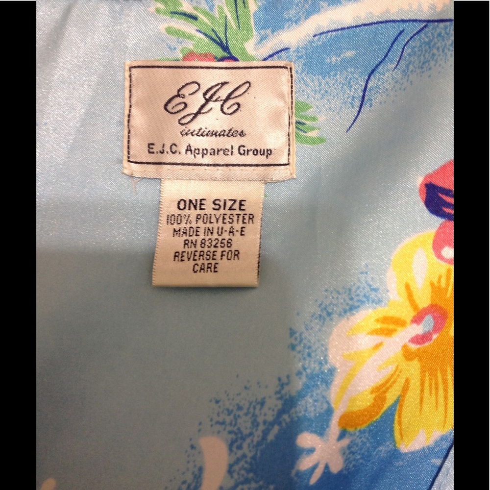 Ladies Kimono Robe - Picture 2 of 4