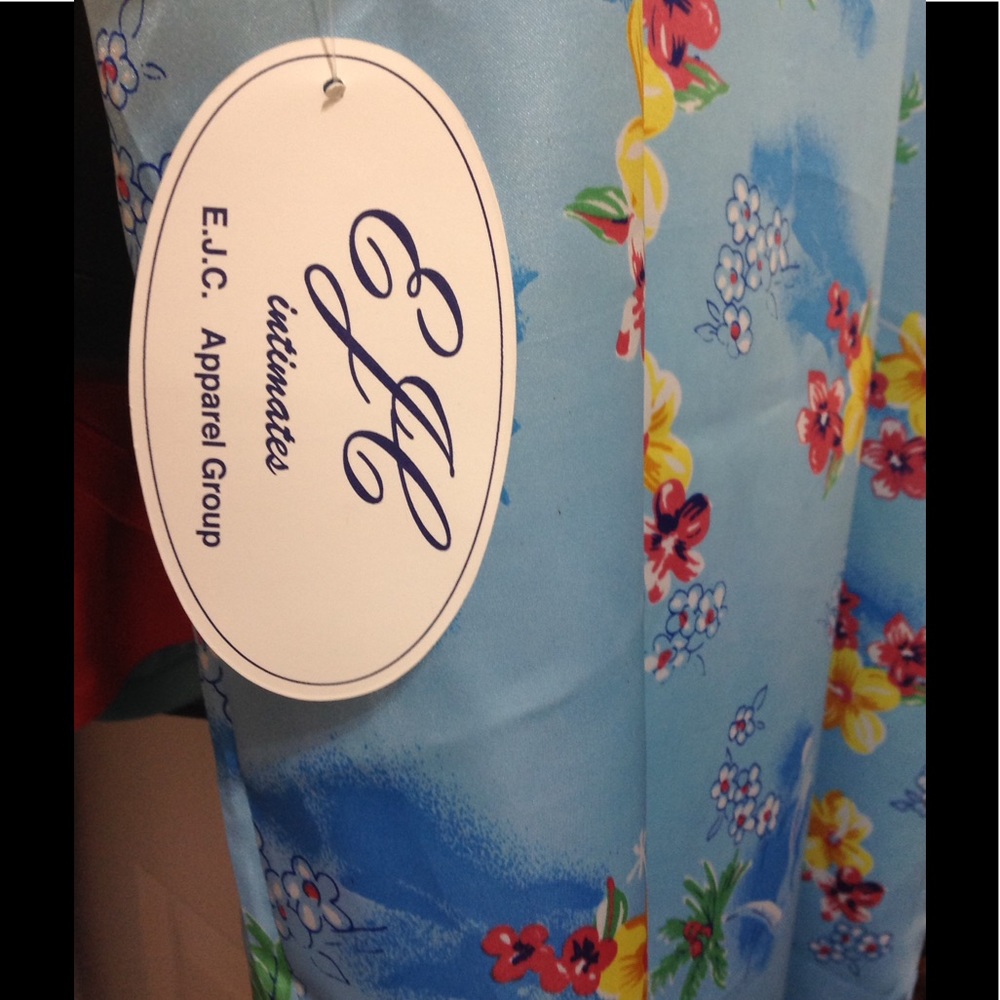 Ladies Kimono Robe - Picture 4 of 4
